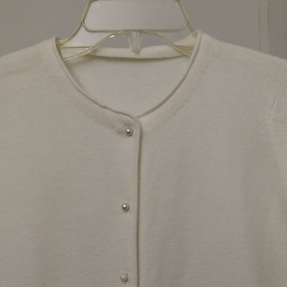 Women's sweater, size small - Picture 2 of 3